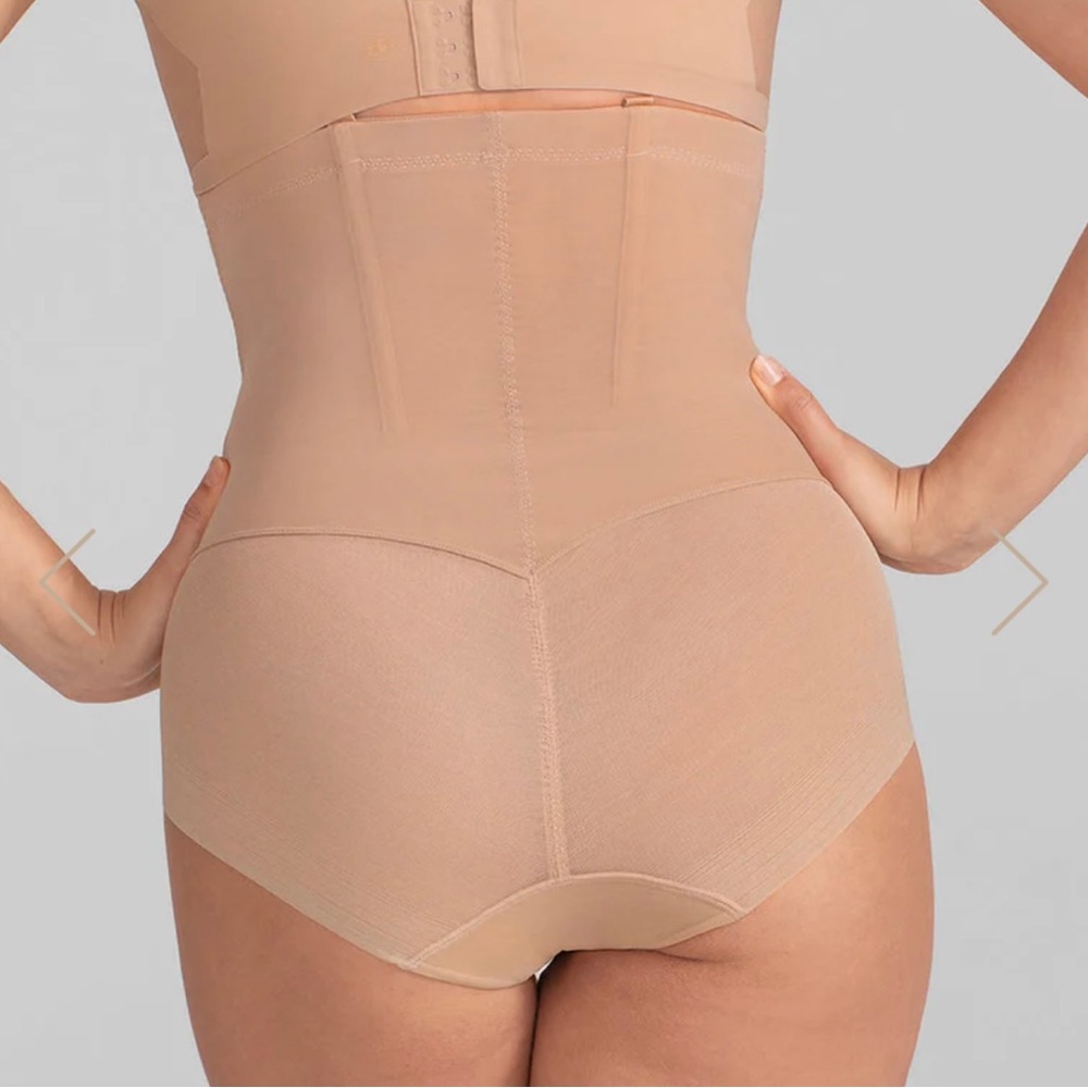 Honeylove Superpower Brief View 6